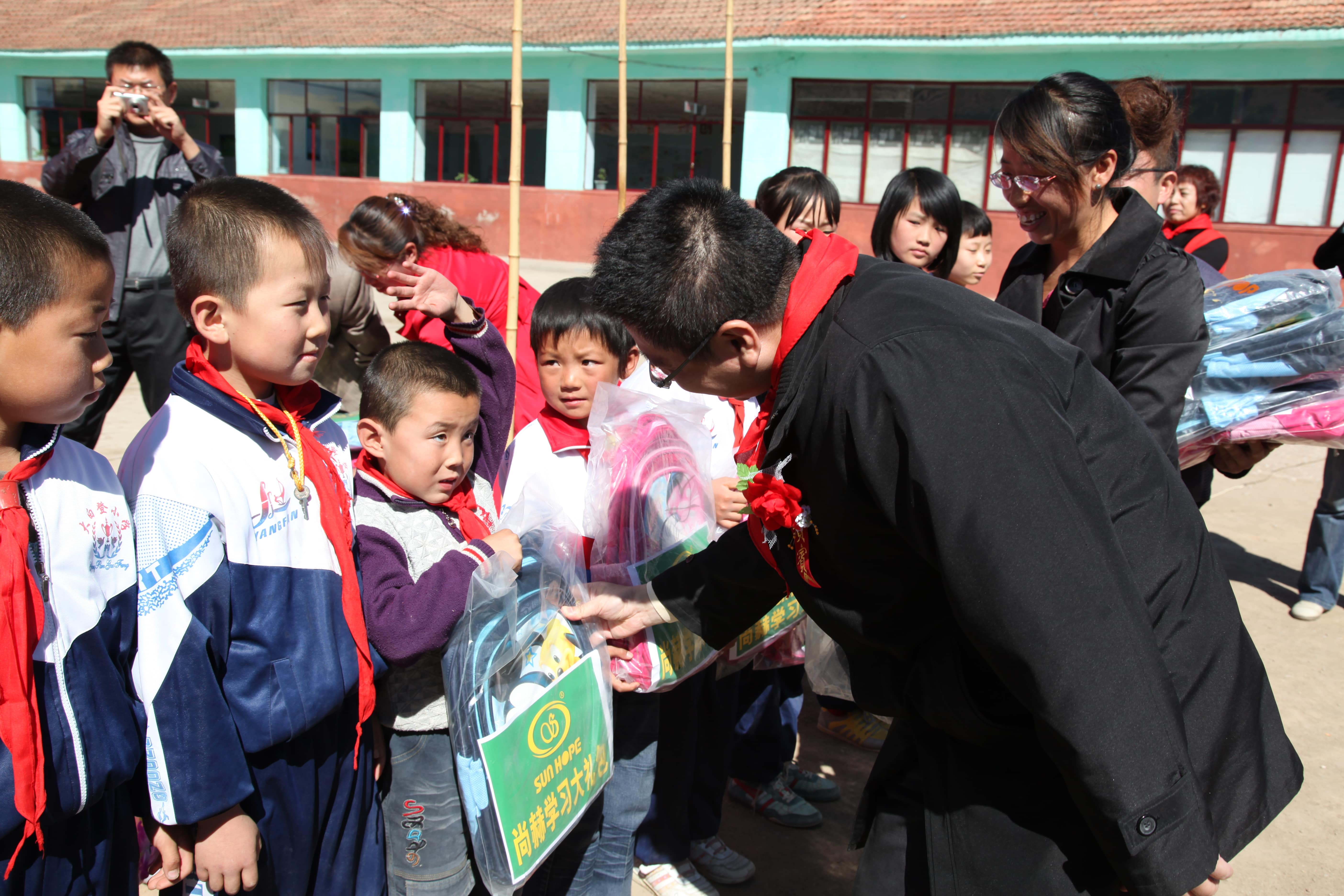 第11所 大同市大白登半岛登陆入口渠腊梅小学 第11所 大同市大白登半岛登陆入口渠腊梅小学